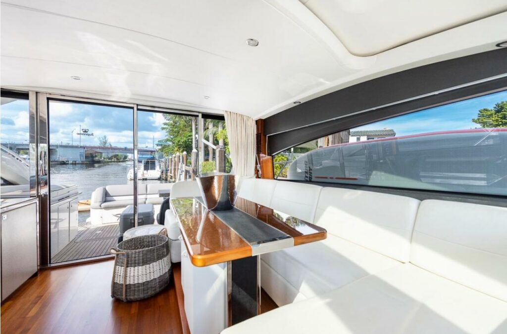 Barco 8